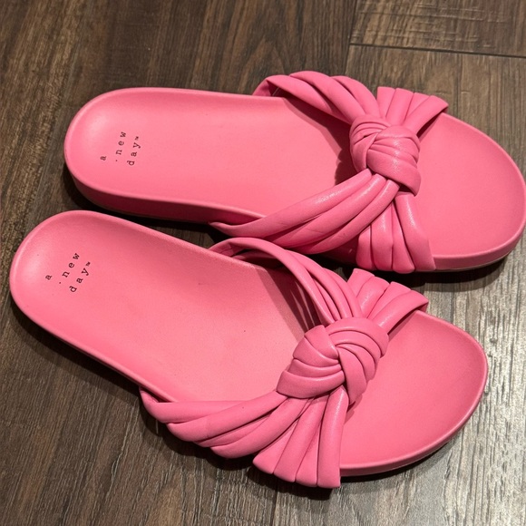 A New Day Women's Pink Knotted Slide Sandals - Picture 2 of 4